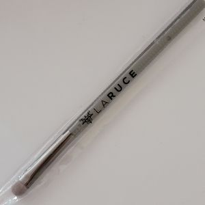 Laruce Beauty LR105 Short Shadow Brush*